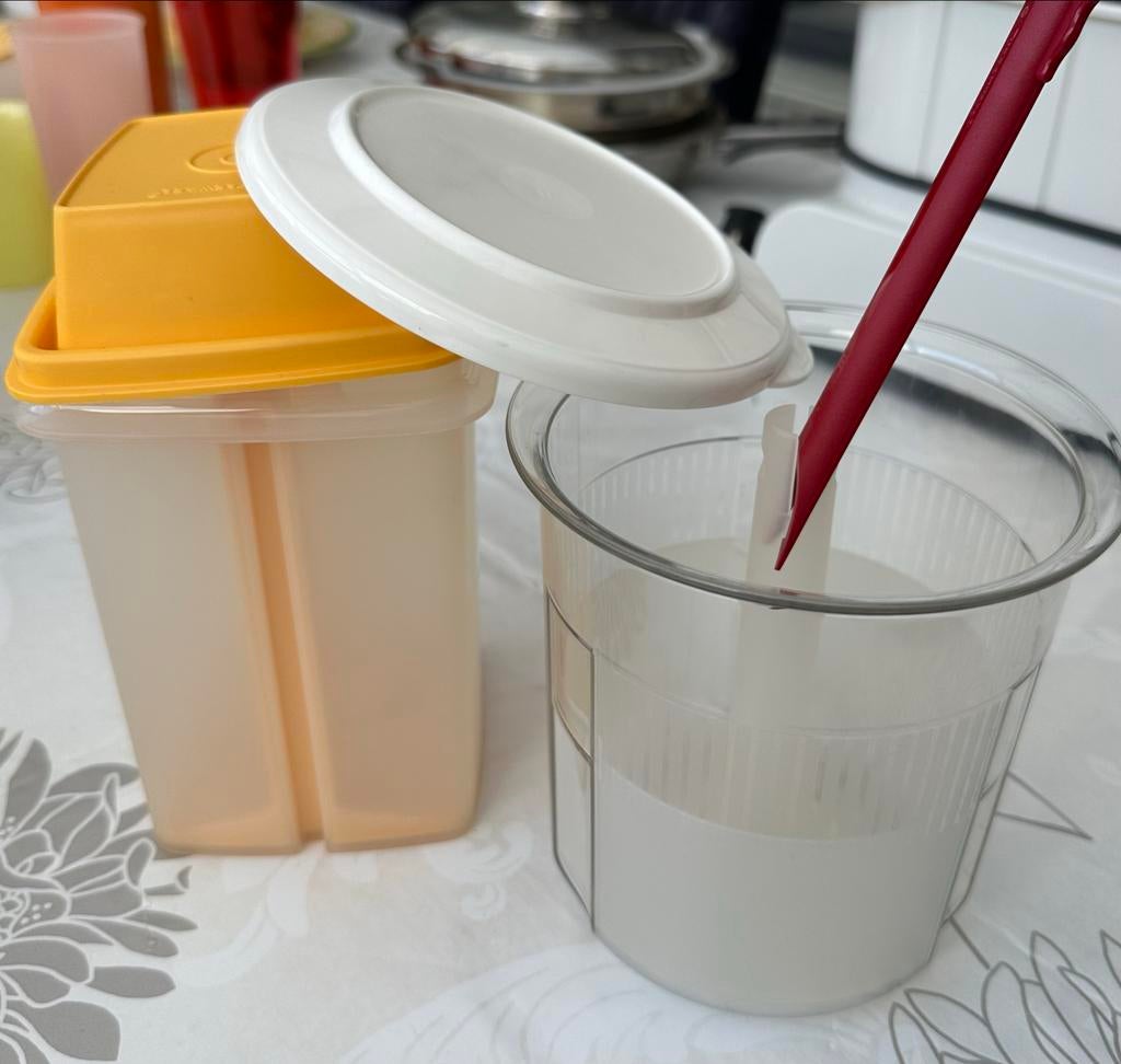 2 Tupperware Zuurpotten - Ideaal voor beschuiten en Augurken, Ophalen of Verzenden, Gebruikt, Geel, Bus of Trommel
