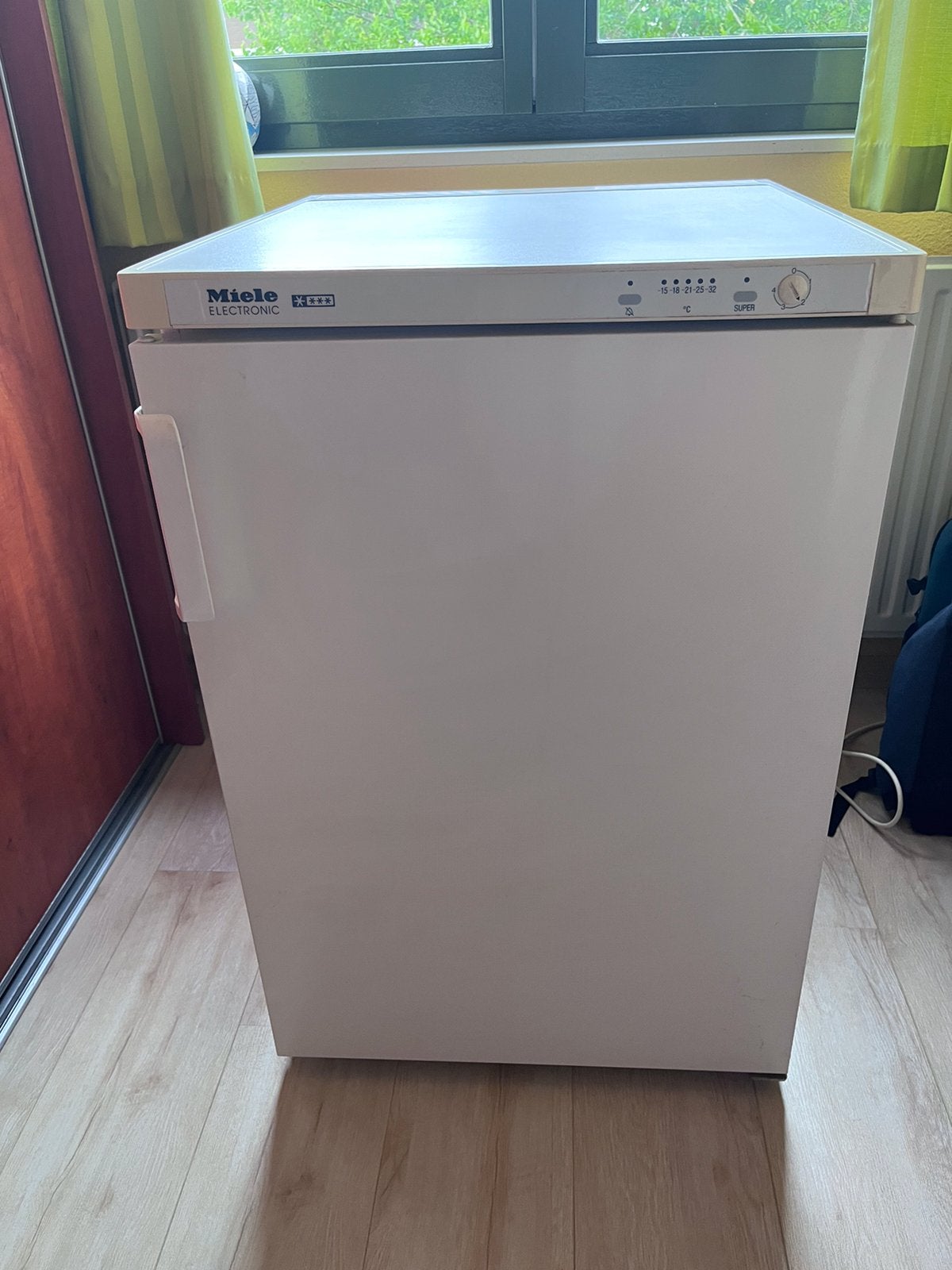 Miele tafelmodel vriezer, Witgoed en Apparatuur, Vriezers en Diepvrieskisten, Ophalen, Gebruikt, Minder dan 60 cm, Minder dan 85 cm