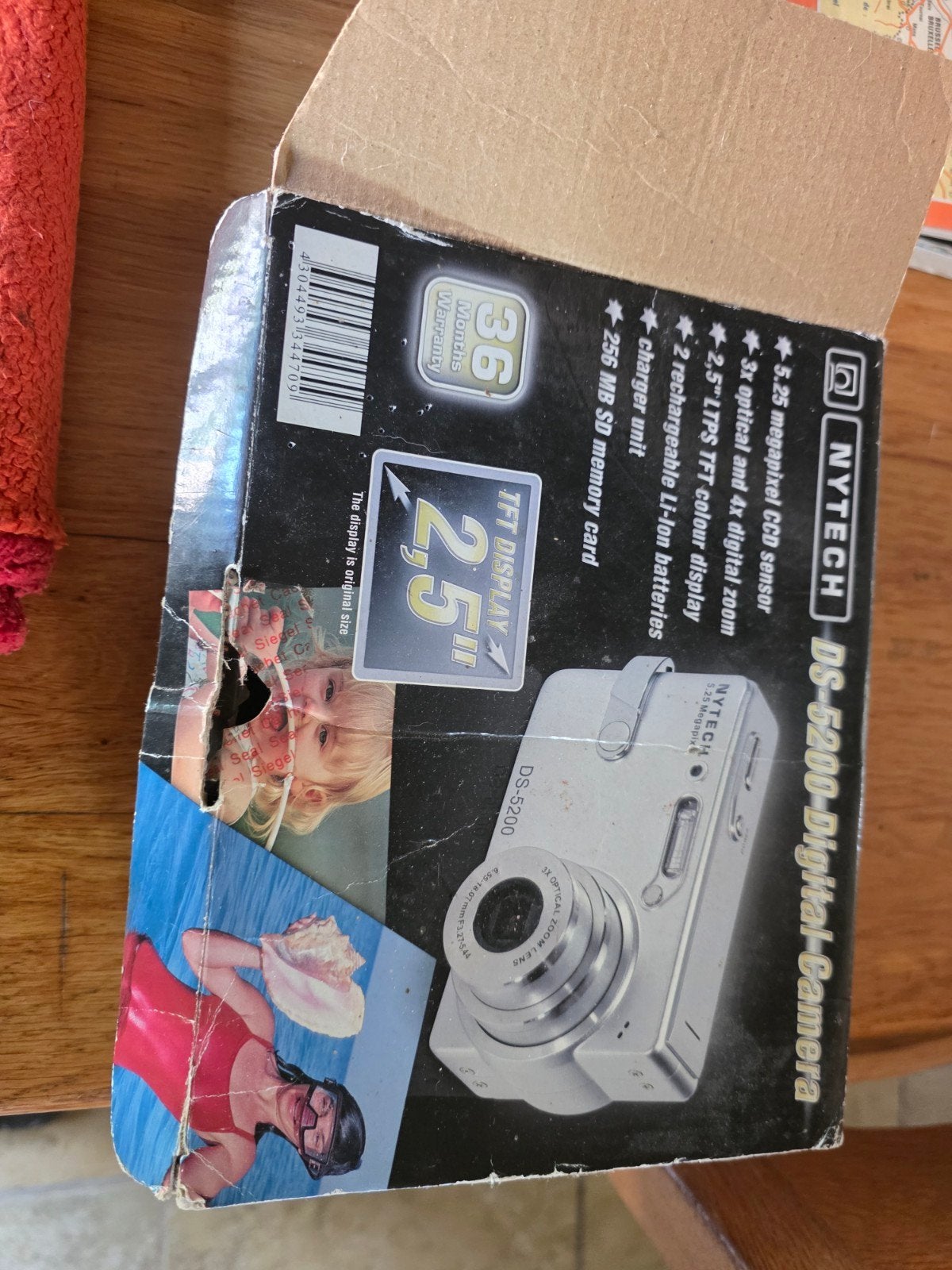 NYTECH DS-5200 Digitale Camera - Compact en Compleet, Audio, Tv en Foto, Fotocamera's Digitaal, Ingebouwde flitser, Gebruikt, Ophalen of Verzenden