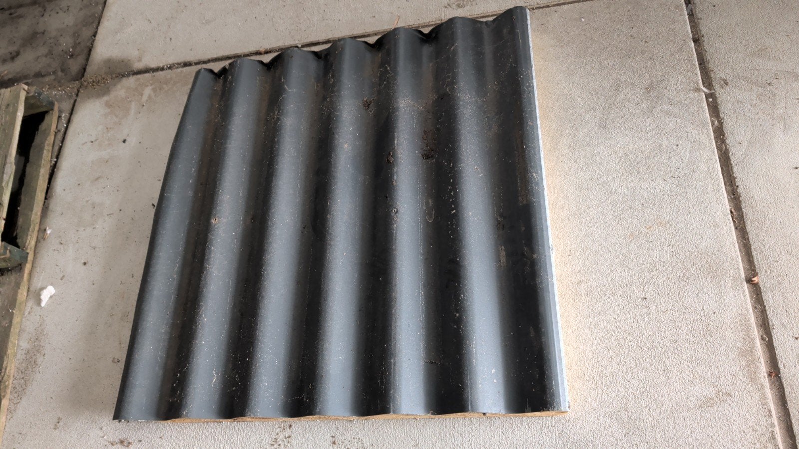 Gratis af te halen: 16 sandwichpanelen van 1.05m (6cm dik), Gebruikt, 15 m² of meer, Metaal, Grijs