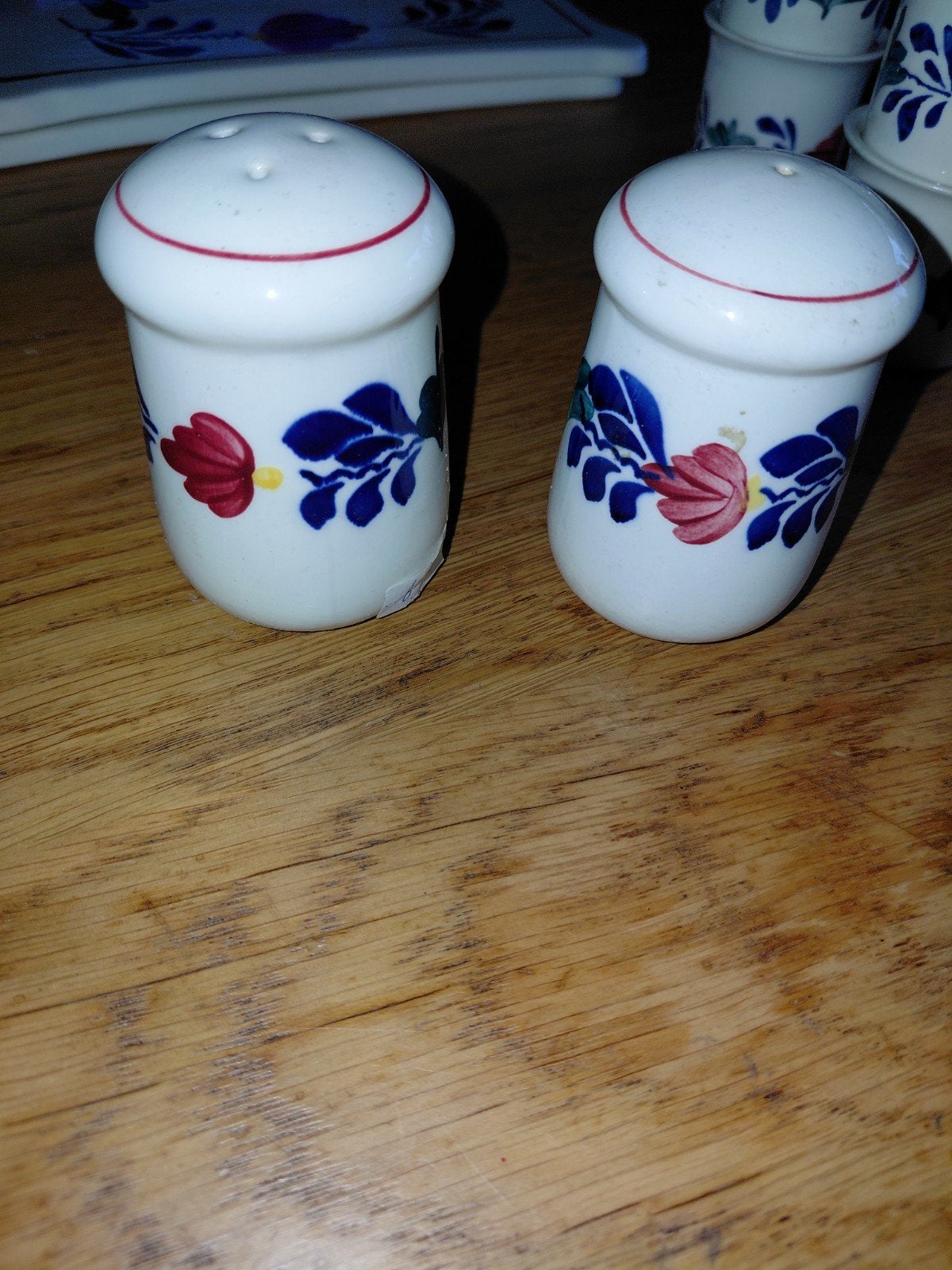 Peper- en zoutstel met boerenbont decor, Ophalen of Verzenden, Steen/keramiek, Meerkleurig, Overige typen