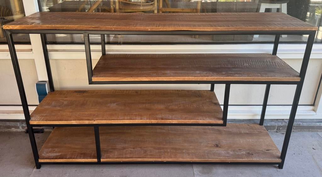 Zware kwaliteit mangohoutrn sidetable, 100 tot 150 cm, Zo goed als nieuw, Ophalen, Overige houtsoorten