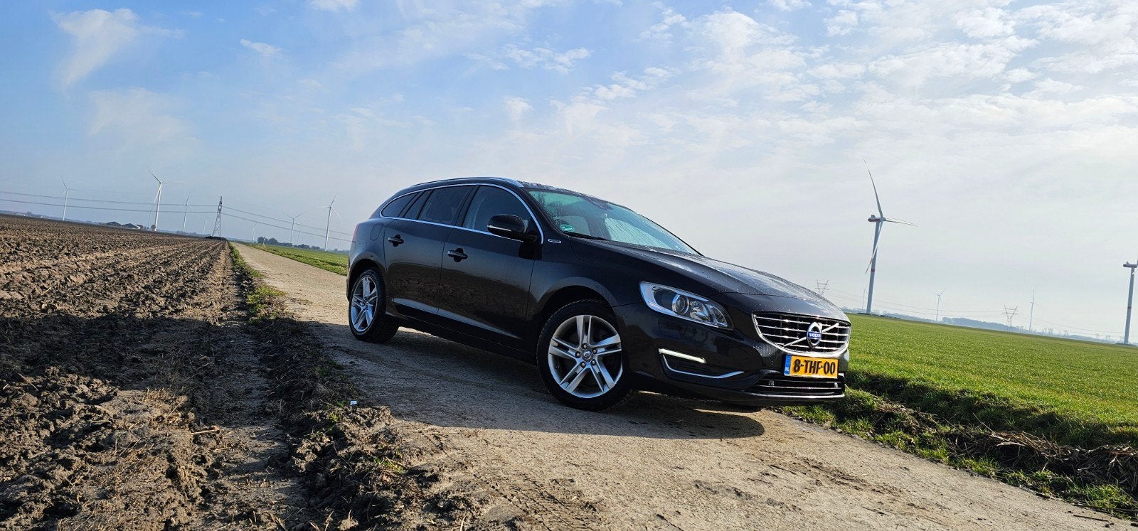 Nette auto! Volvo V60 D6, Eén persoon, Ticket of Toegangskaart