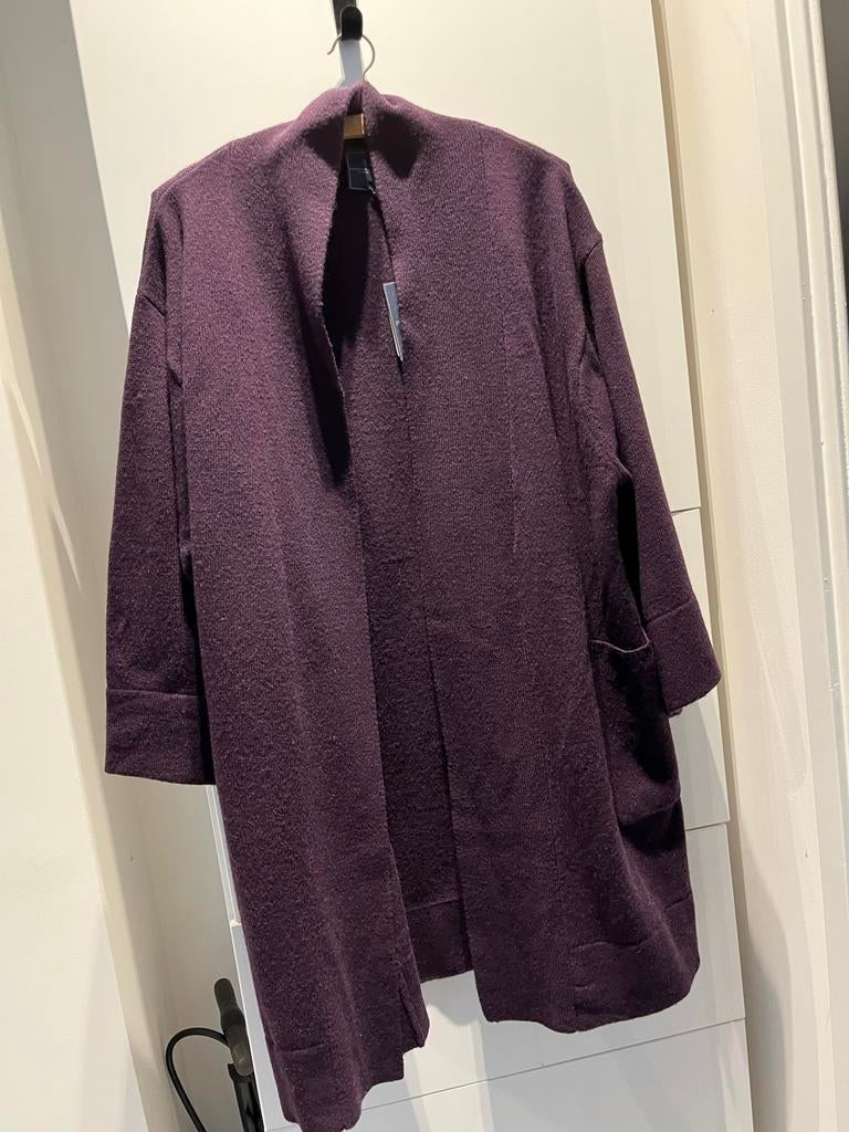 Josephine & Co vest bordeaux - Nieuw XXL, Kleding | Dames, Truien en Vesten, Ophalen of Verzenden, Nieuw, Maat 46/48 (XL) of groter