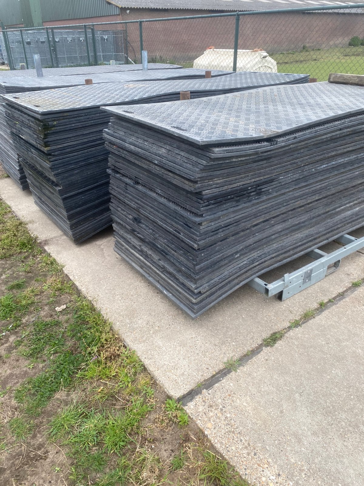 rijplaten kunststof 3x1 en1 x 1 en 1x 150 stalen 600 x180x14, Ophalen