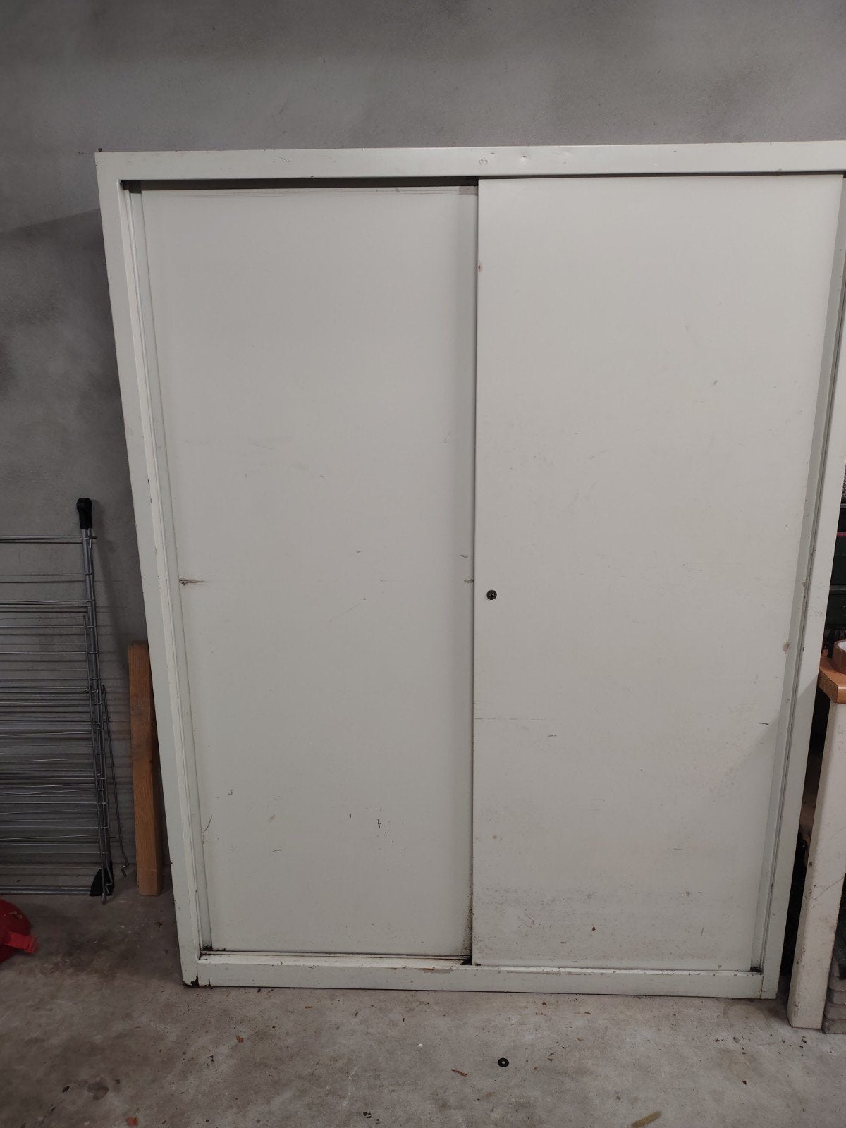 METALEN ARCHIEFKAST MET SCHUIFDEUREN., Huis en Inrichting, Ophalen, Gebruikt, 150 tot 200 cm, Metaal