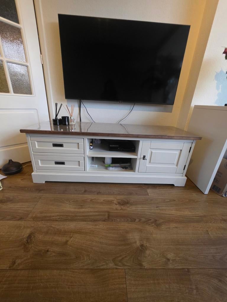 TV-meubel – houtlook blad –150 cm breed – zo goed als nieuw, Huis en Inrichting, Complete inboedels, Ophalen of Verzenden