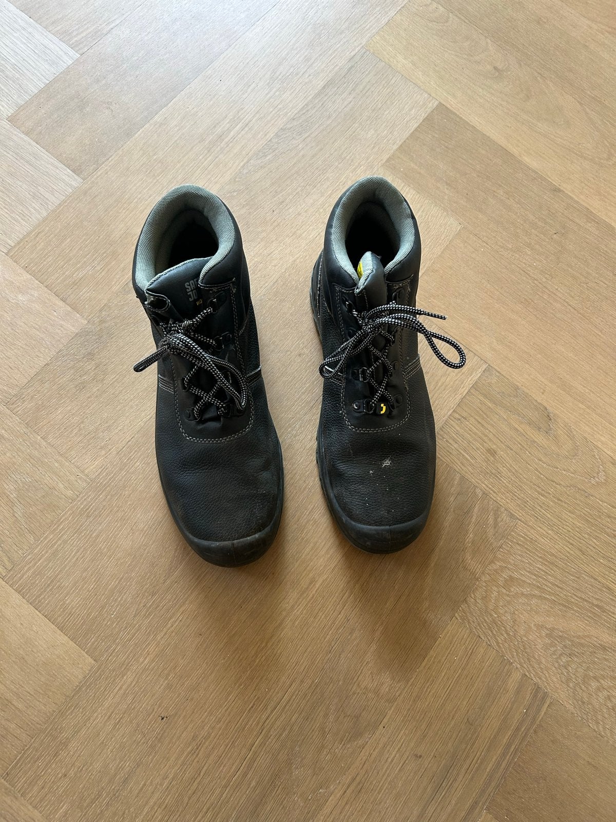 Veiligheidsschoenen - Maat 47 - Safety Jogger Works, Ophalen of Verzenden, Gebruikt