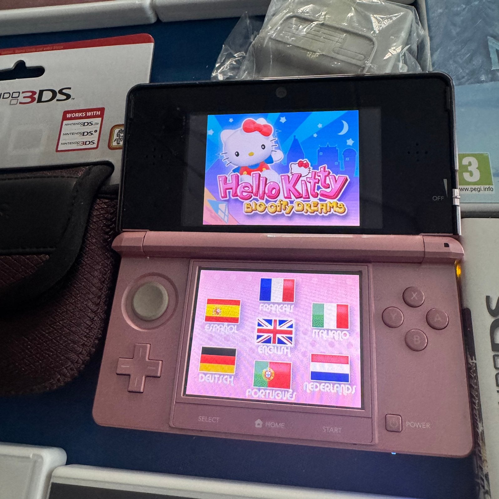 Nintendo 3DS Roze met 64 GB, nieuw hoesje, stylus & oplader, Spelcomputers en Games, Met games, Ophalen of Verzenden, Roze, 3DS