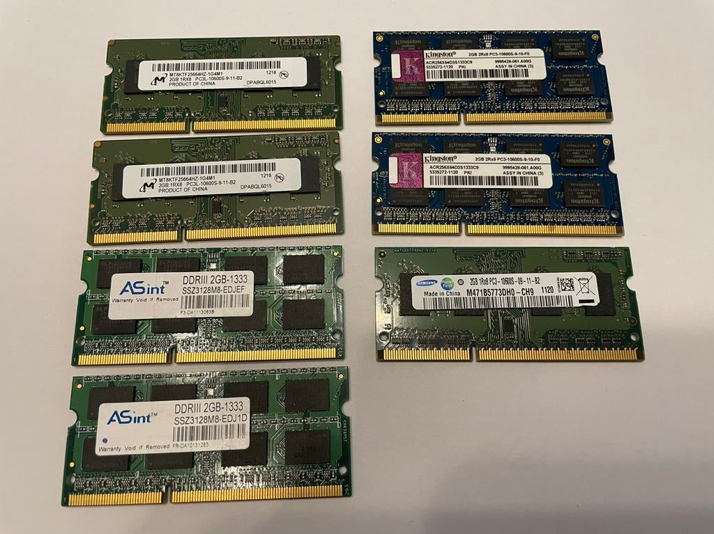 Partij 2GB DDR3 10600S 1333MHz  Laptop Geheugen (SODIMM), Computers en Software, RAM geheugen, Ophalen of Verzenden, Zo goed als nieuw