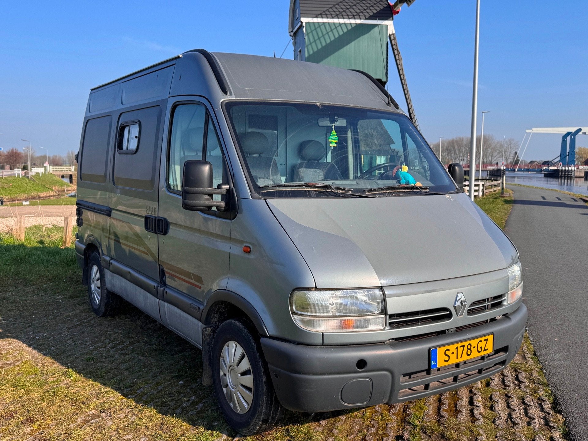 Caravans And Camping Renault