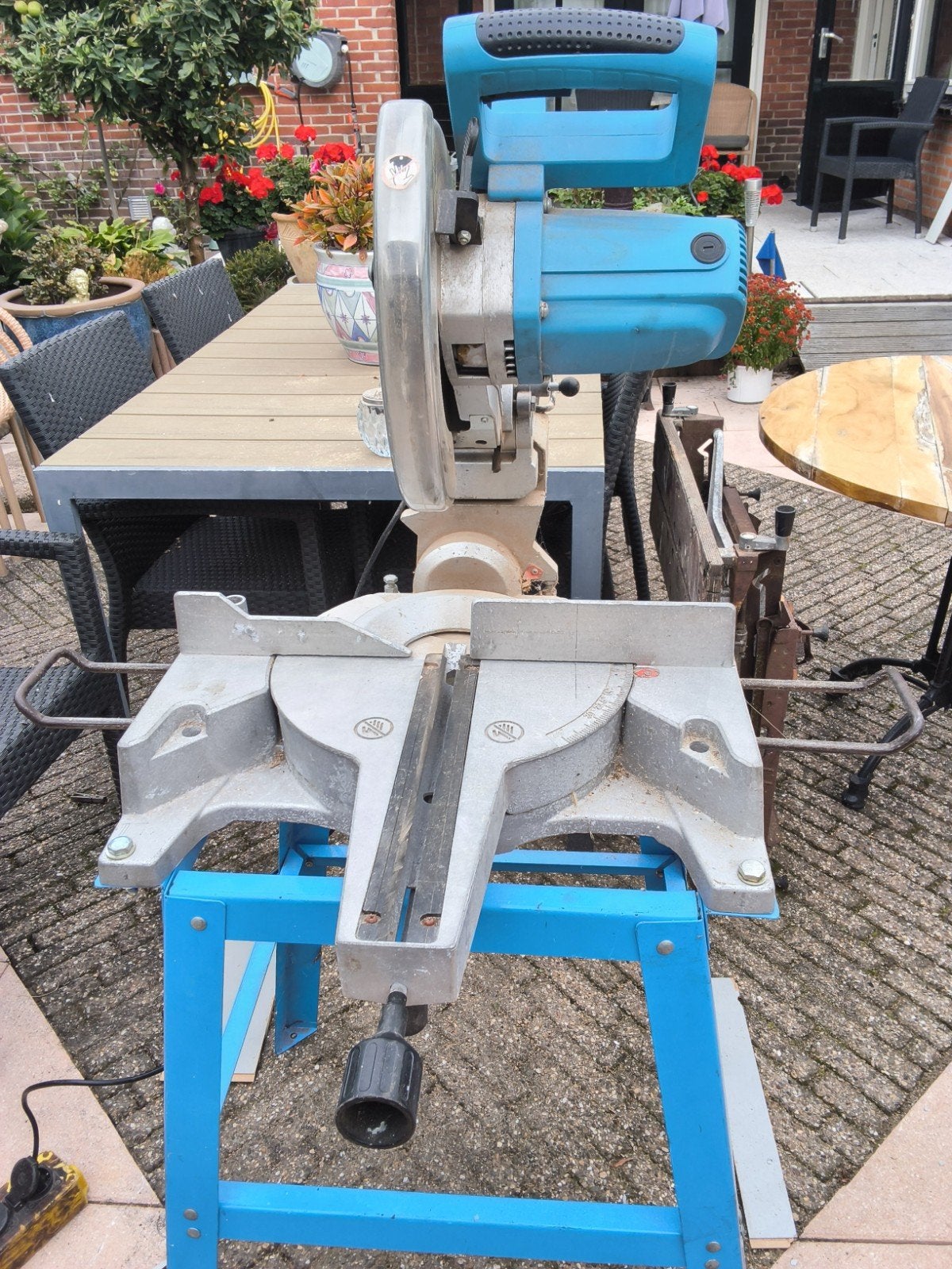 Afkortzaag -, Ophalen, Gebruikt, 600 tot 1200 watt, Afkortzaag