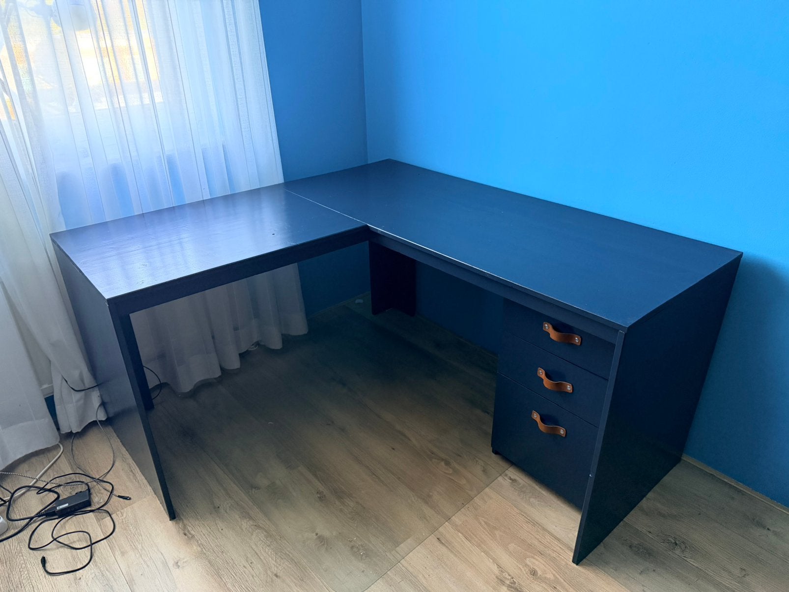 Mooi handgemaakt hoekbureau, Huis en Inrichting, Ophalen, Zo goed als nieuw