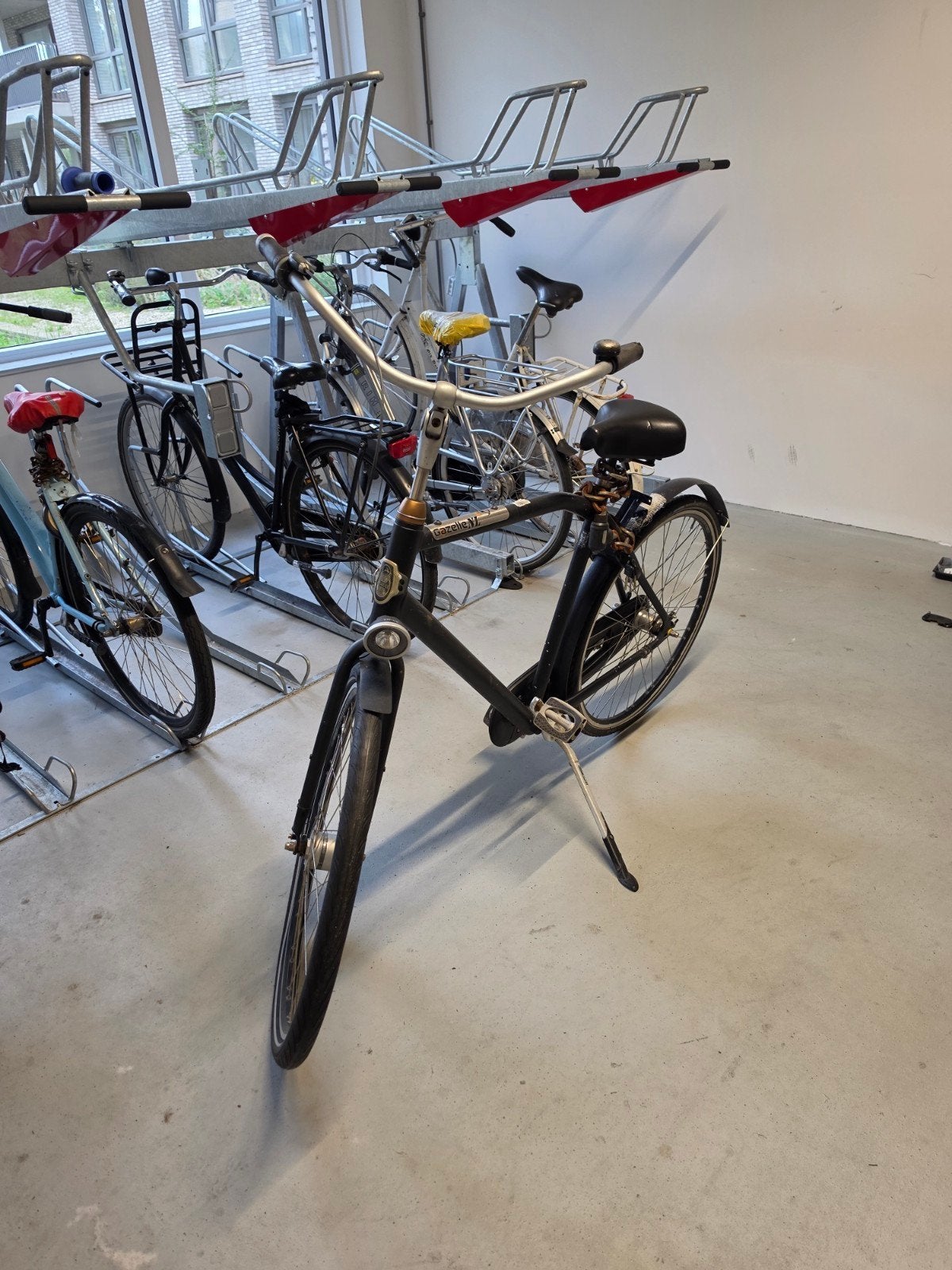 Heren gazelle fiets met terugtraprem, Ophalen, Terugtraprem, Gebruikt, Versnellingen