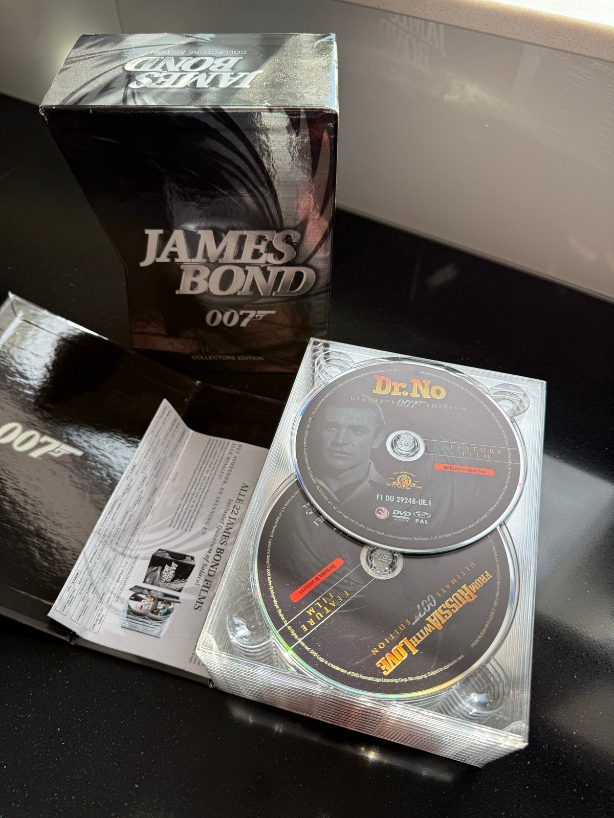 James Bond 007 Collectors Edition Box (22 DVD's), Ophalen, Zo goed als nieuw, Speciale editie