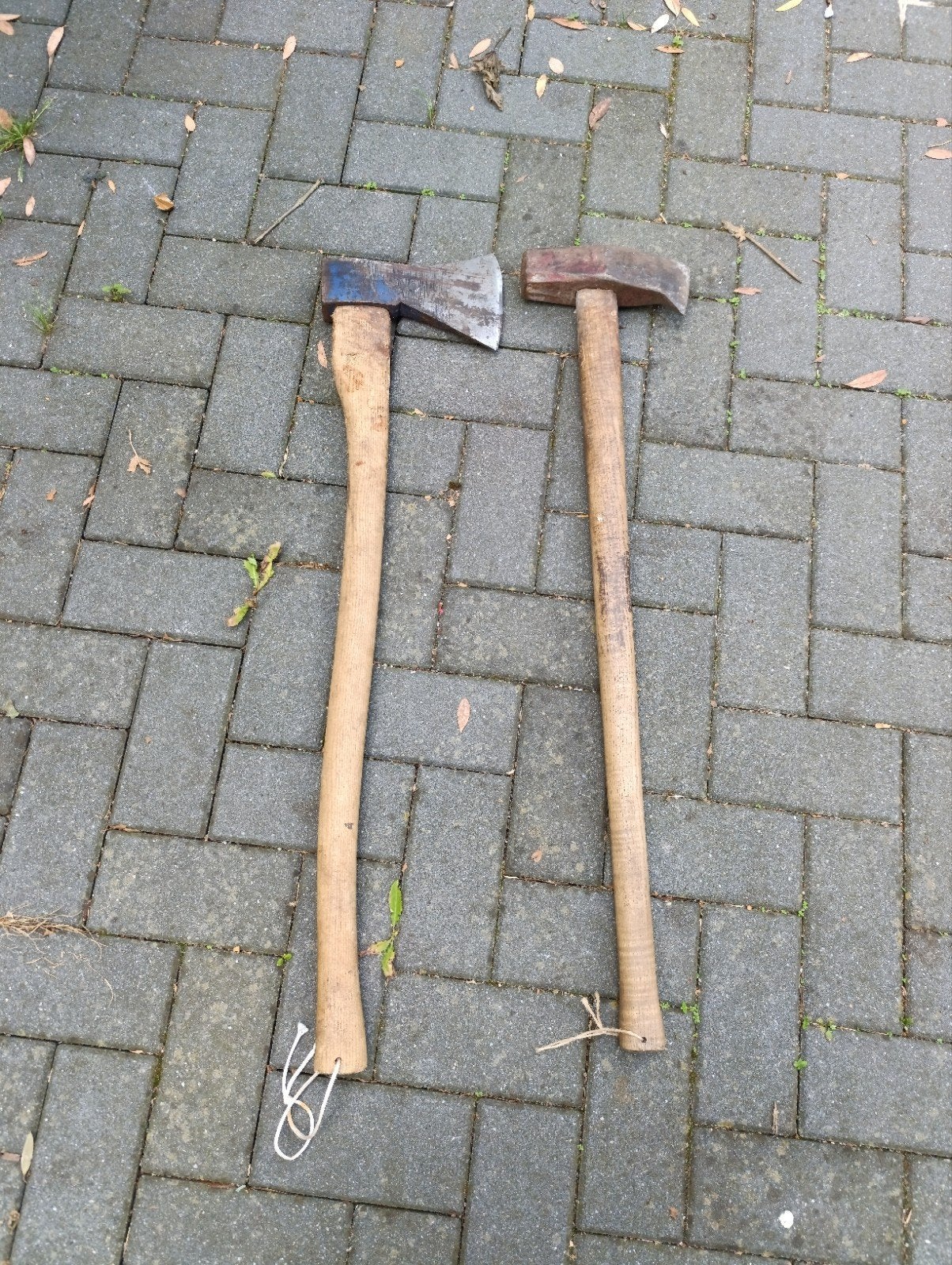 2 bijlen, ideaal voor houtbewerking of decoratie, Ophalen, Gebruikt, Overige typen