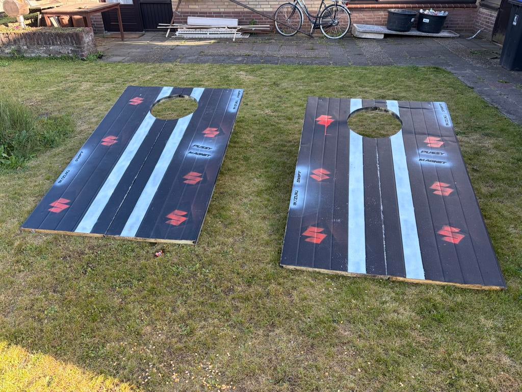 Cornhole, Alle leeftijden, Ophalen, Gebruikt, Stand-up of Theatershow