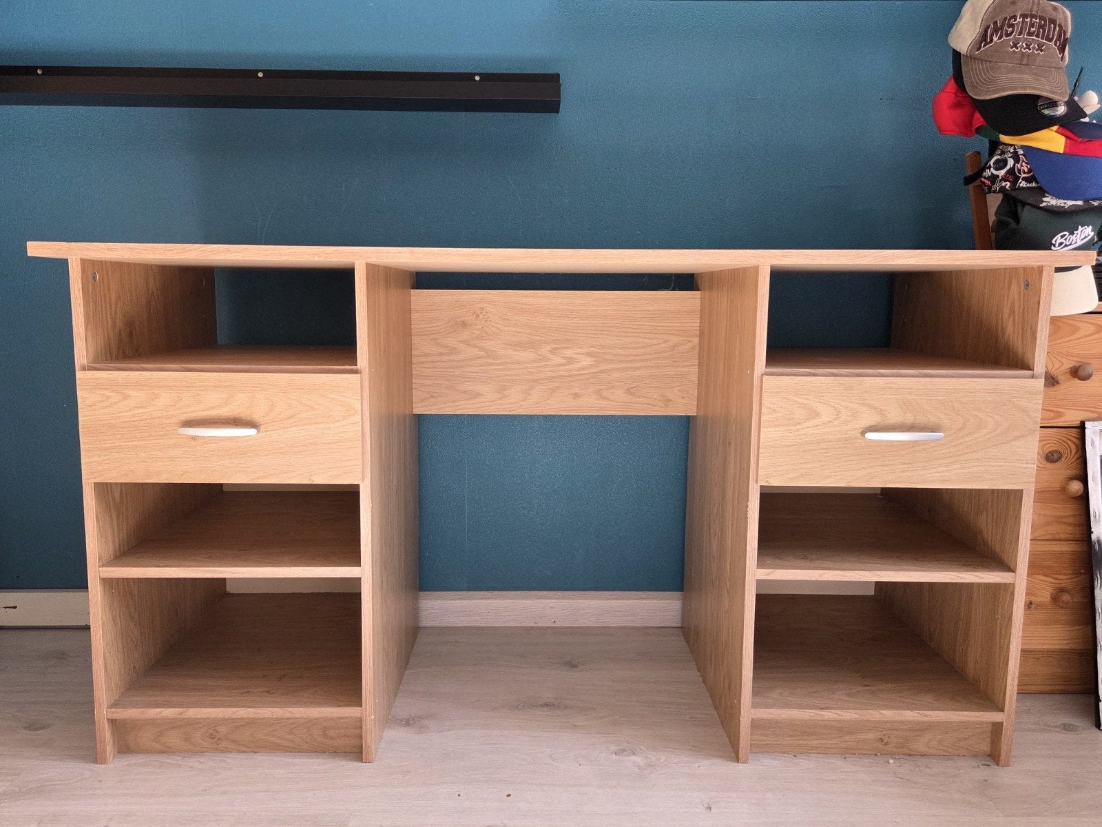 Houten bureau met lades en opbergruimte, Ophalen, Met lades, Hout, Kinderbureau