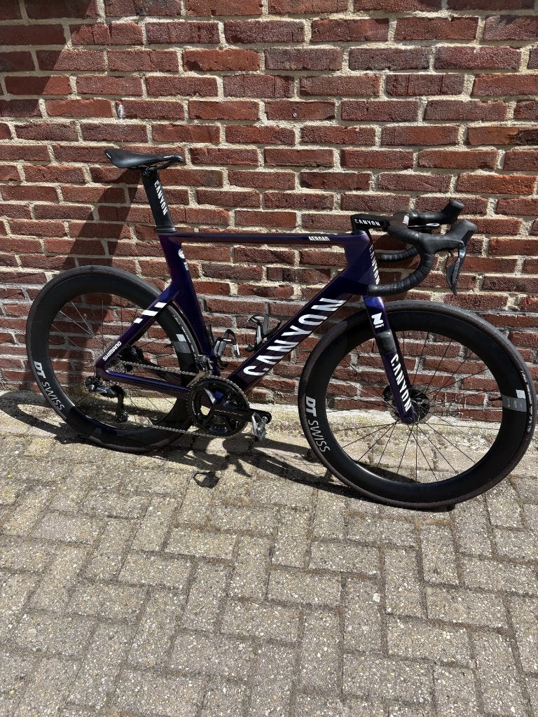 Canyon CFR Aeroad, Gebruikt, Carbon, 10 tot 15 versnellingen, Schijfrem