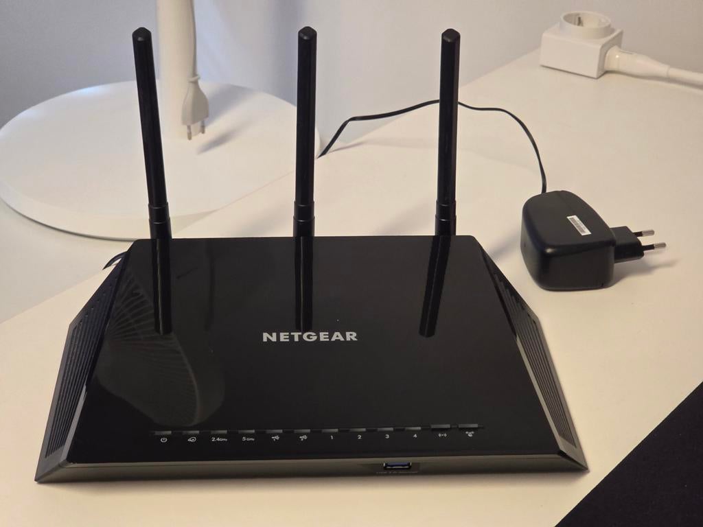 Netgear R6400 V2 Router - Zo goed als nieuw, Ophalen of Verzenden
