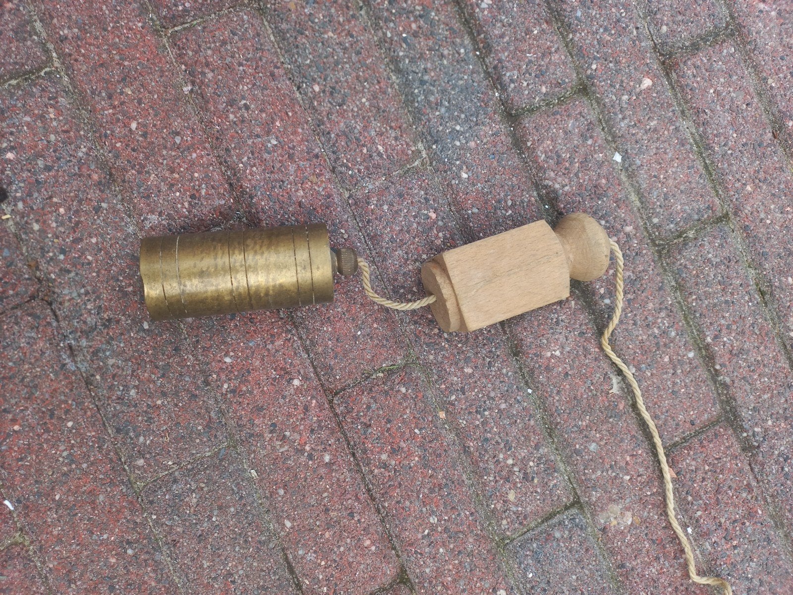 Antieke schietlood met houten handvat, Ophalen of Verzenden