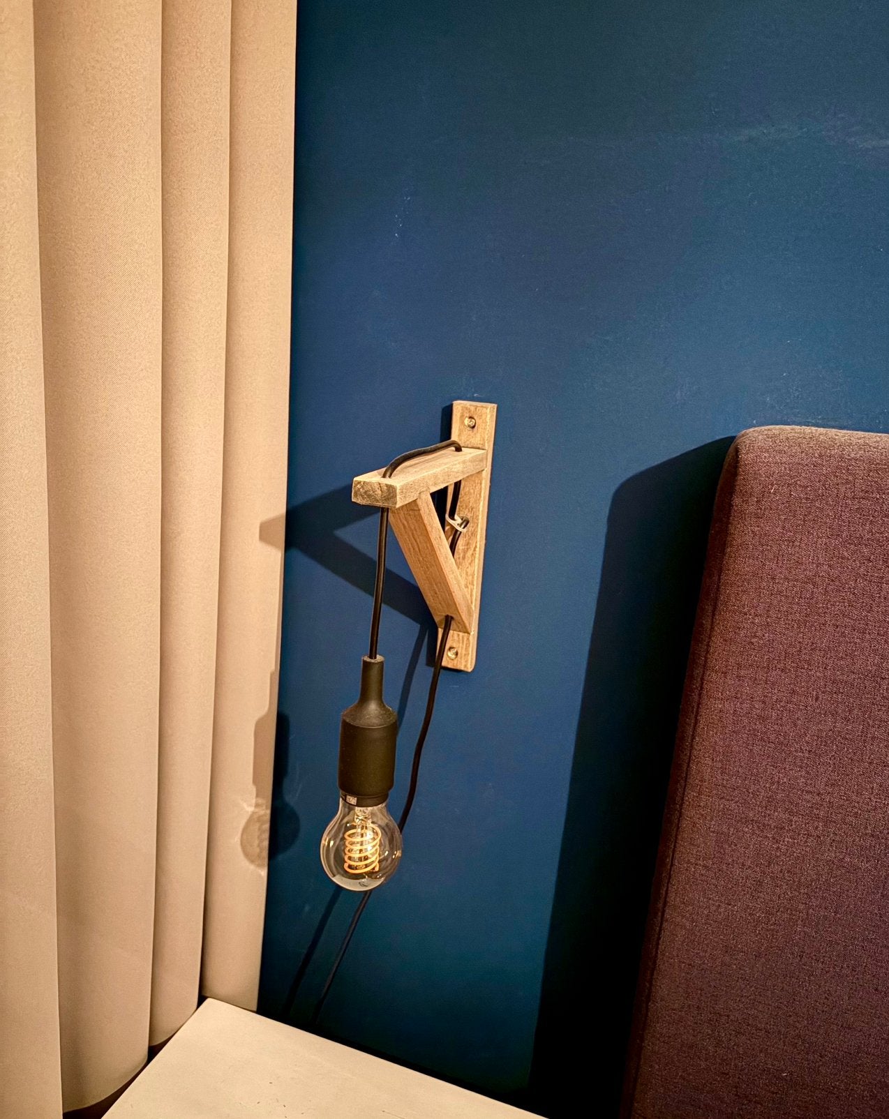 Houten wandlamp (Lucide Fix) - 2 stuks, Ophalen of Verzenden, Zo goed als nieuw, Hout