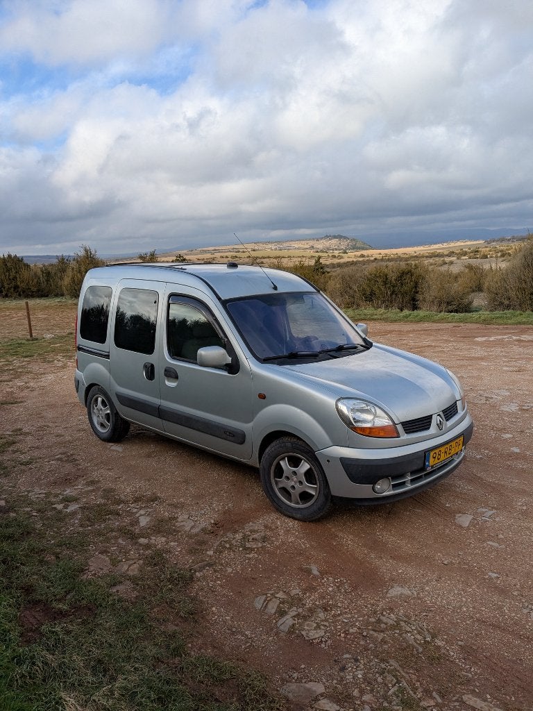 Micro Stealth Offgrid Kampeerauto Renault Kangoo, Overige merken, Buscamper of Camperbus, Tot en met 2, Handgeschakeld
