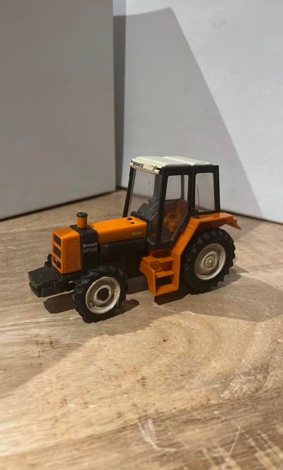 Renault 145-14 Turbo, Ophalen of Verzenden, Zo goed als nieuw, Tractor of Landbouw, Overige merken