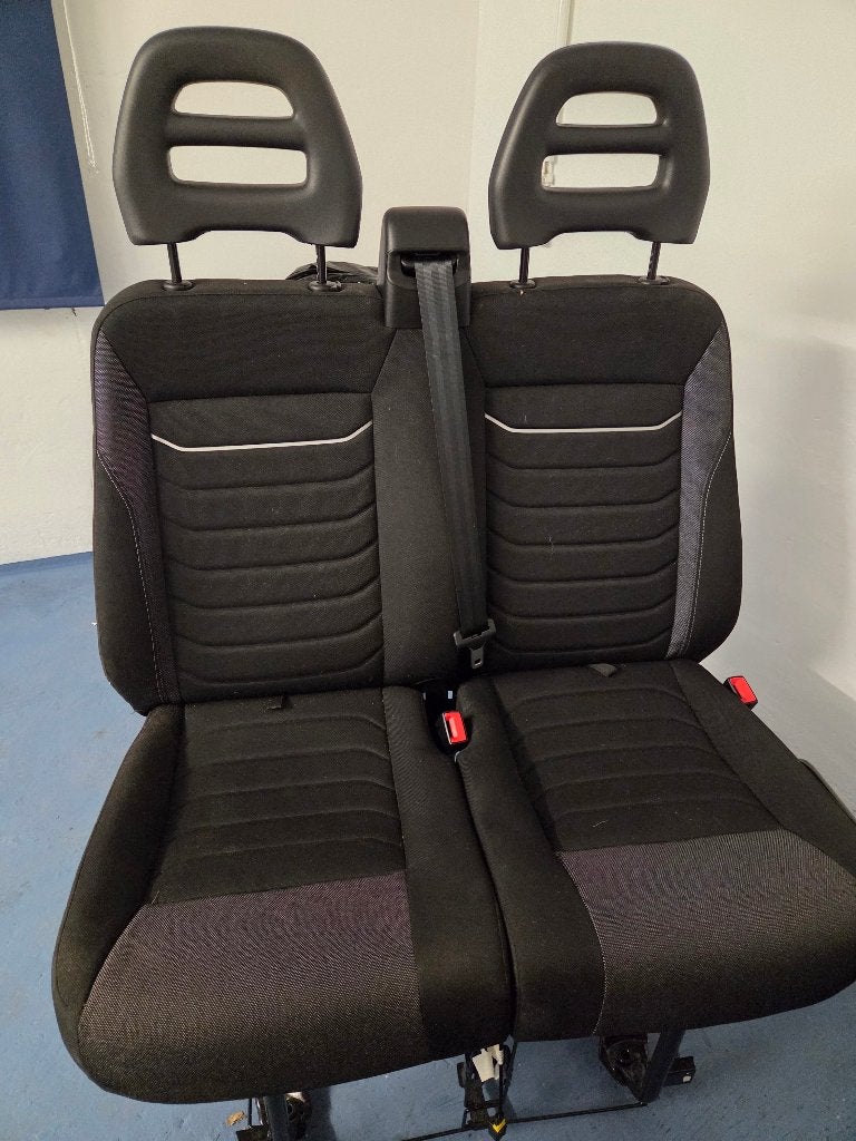 Iveco Daily zitbankje uit nieuwe bus 2026, Ophalen, Nieuw, Overige automerken