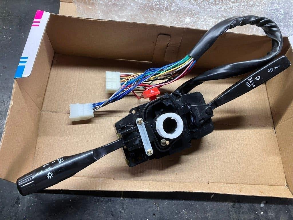 Stuurkolomschakelaar Suzuki Swift Mk2, Ophalen of Verzenden, Nieuw, Suzuki