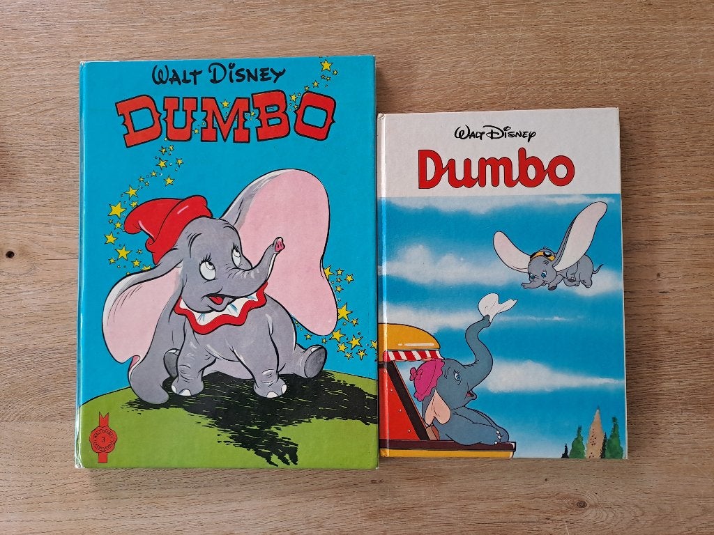DUMBO. 2 BOEKJES. WALT DISNEY, Ophalen of Verzenden, Gelezen, Walt Disney, Fictie algemeen