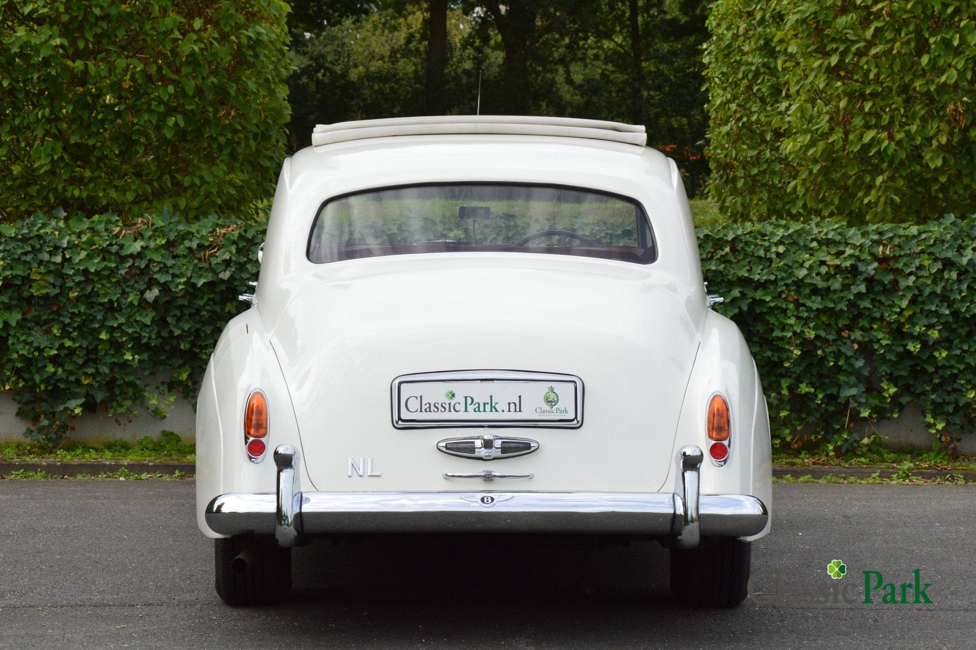 Bentley S1 Standard Saloon (bj 1957, automaat), foto 4