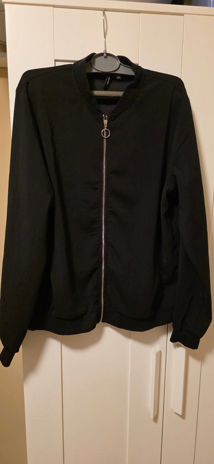 Zwart dun stofje bomberjack van Vero Moda, Maat 38/40 (M), Vero Moda, Zwart, Ophalen of Verzenden