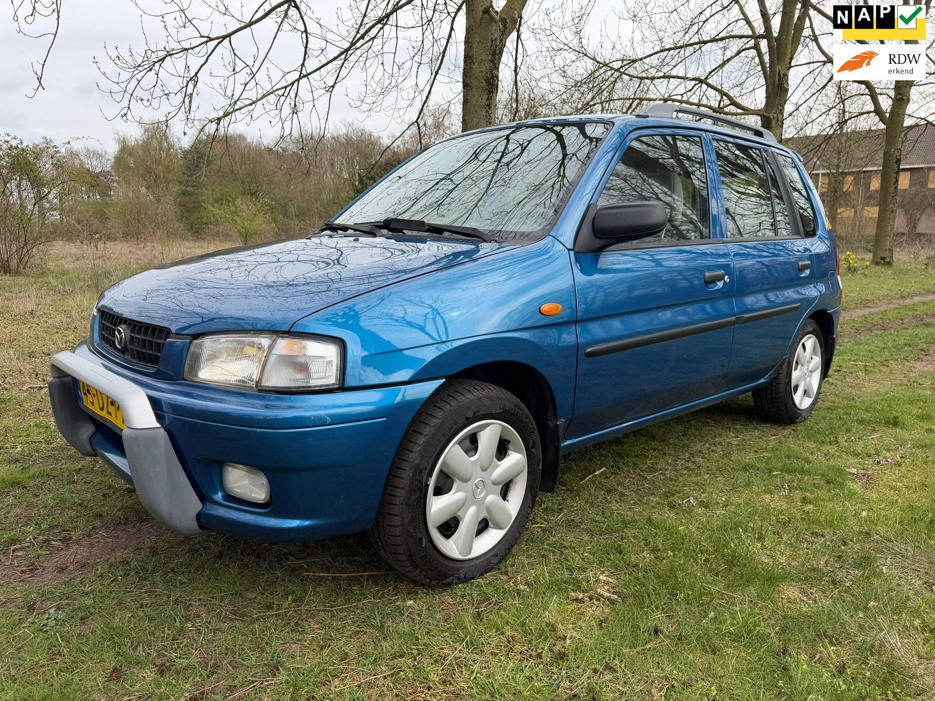 Mazda Demio 1.3 GLX APK 08-12-2026, Auto's, 410 kg, 31 €/maand, Blauw, Bedrijf