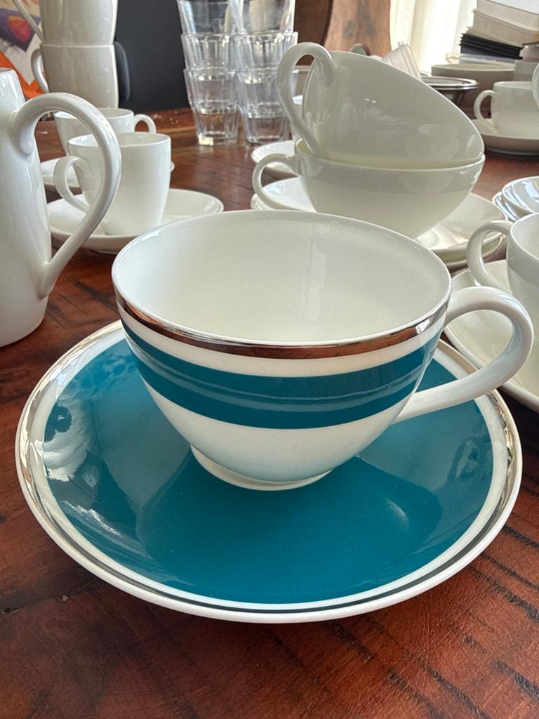 Villeroy & Boch Anmut Premium Bone Porselein Kop en Schotel, Ophalen of Verzenden, Zo goed als nieuw, Overige stijlen, Kop(pen) en/of Schotel(s)