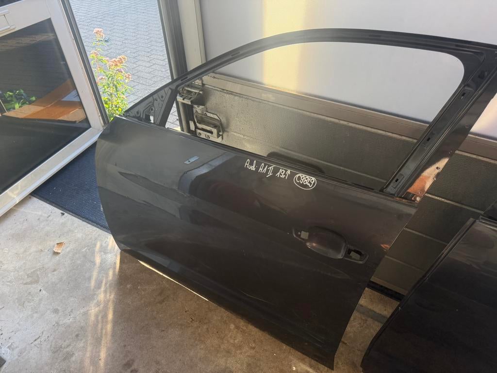 Audi a1 links voor portier deur, Auto diversen, Tuning en Styling, Ophalen of Verzenden