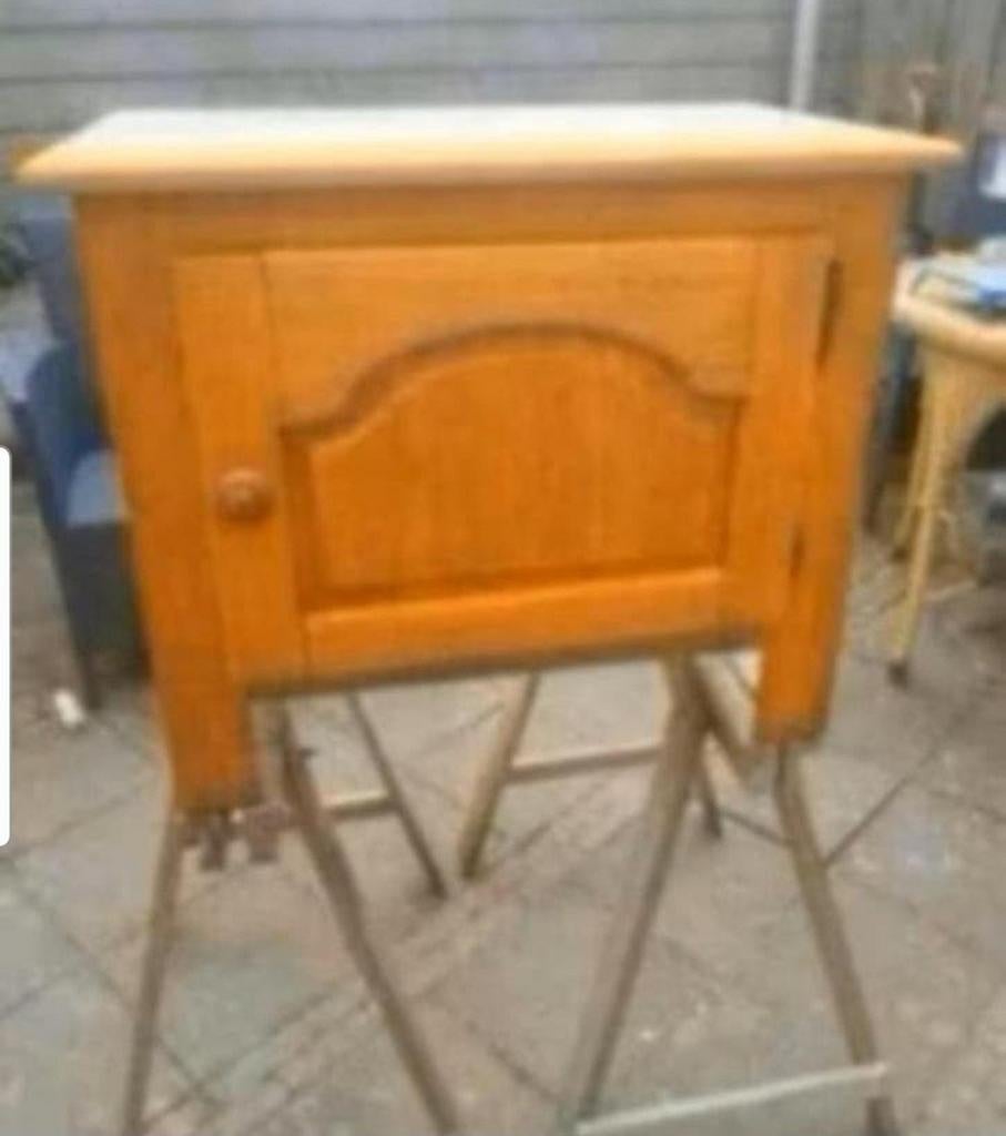 Mooi nachtkastje, Ophalen of Verzenden, Gebruikt, 45 tot 65 cm, 55 tot 70 cm