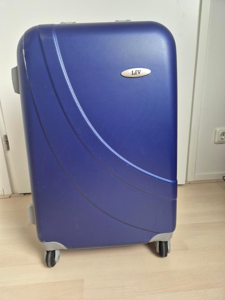 LIV koffer 64 cm met beschadiging buitenkant, Sieraden, Tassen en Uiterlijk, Koffers, Ophalen, Gebruikt, Hard kunststof, 70 cm of meer
