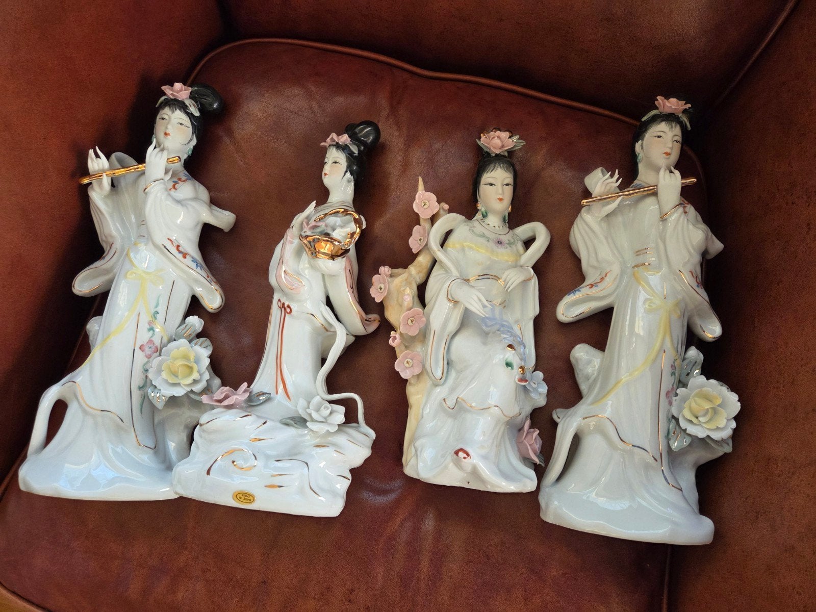 Set van 4 porseleinen Chinese dames beeldjes, Ophalen of Verzenden