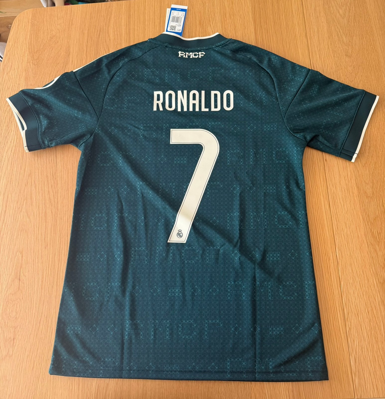 Real Madrid 26/27 uitshirt met Ronaldo maat M nieuw, Sport en Fitness, Voetbal, Maat M, Ophalen of Verzenden, Nieuw, Shirt