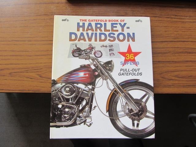 Harley Davidson boek The gatefold book of Harley Davidson, Ophalen, Zo goed als nieuw
