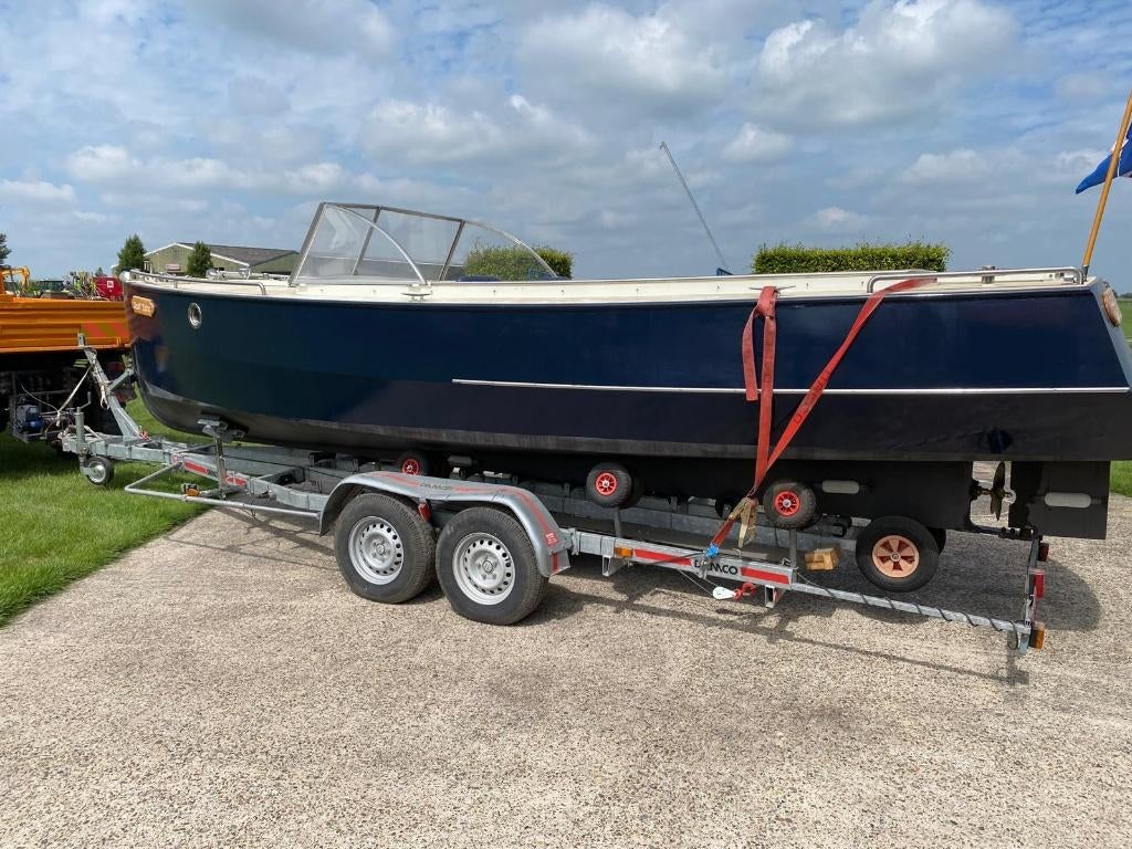 motorsloep 2005 Boon Jachtbouw 8 persoons 700D incl. Trailer, 15 cm, Staal, Binnenboordmotor, Rondzit
