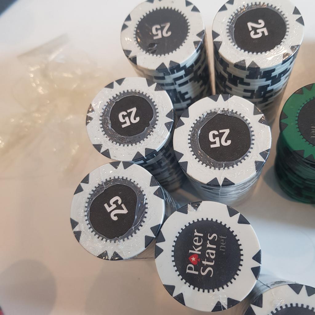 PokerStars Fiches / Chips - 500 stuks met diverse waardes, Hobby en Vrije tijd, Gezelschapsspellen | Overige, Vijf spelers of meer