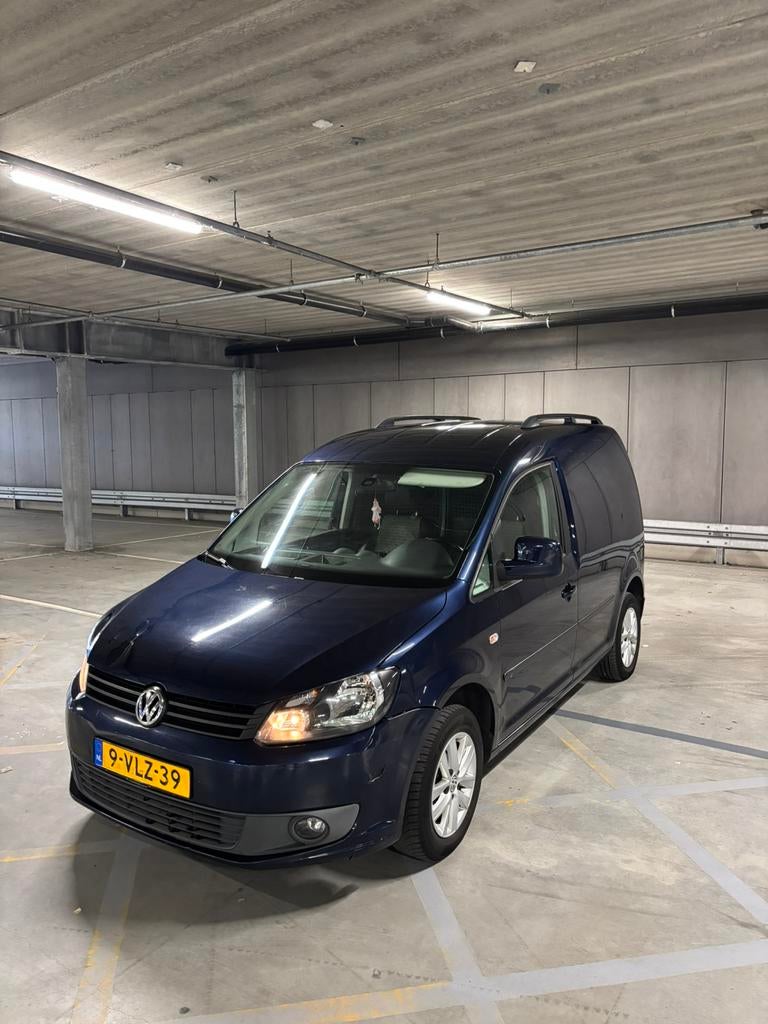 Volkswagen Caddy 1.6 TDI DSG | HIGHLINE | NAP l 102pk | 2011, Auto diversen, Schadeauto's, Volkswagen, Automaat, Diesel, Overige carrosserieën