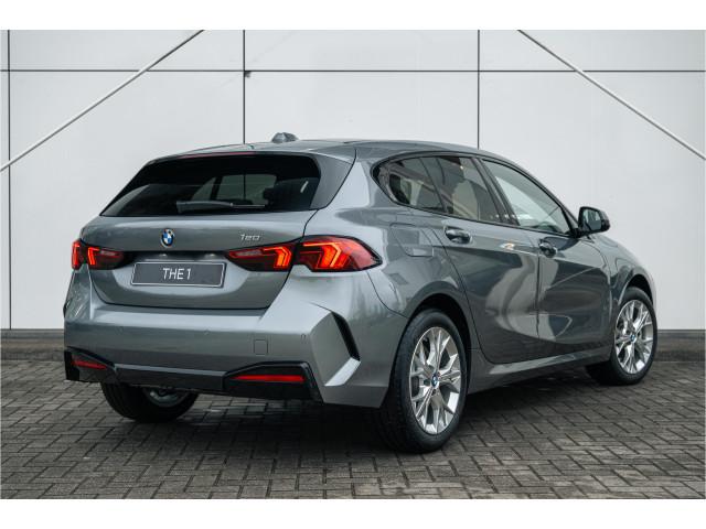 BMW 1 Serie 120 Automaat / Trekhaak / Achteruitrijcamera / C, Auto's, 156 pk, Met garantie (alle), Bedrijf, 19 km/l