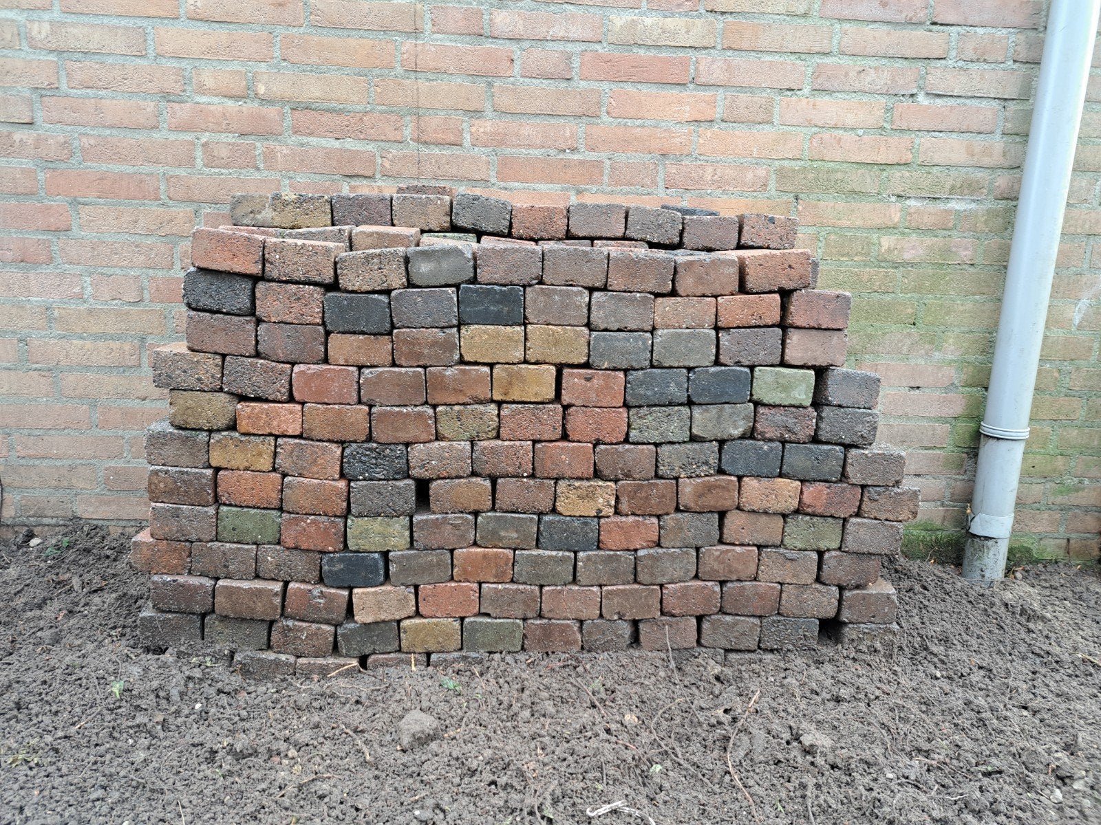 Vierkante stenen - Ideaal voor tuin en bestrating, Ophalen, Gebruikt, Bakstenen