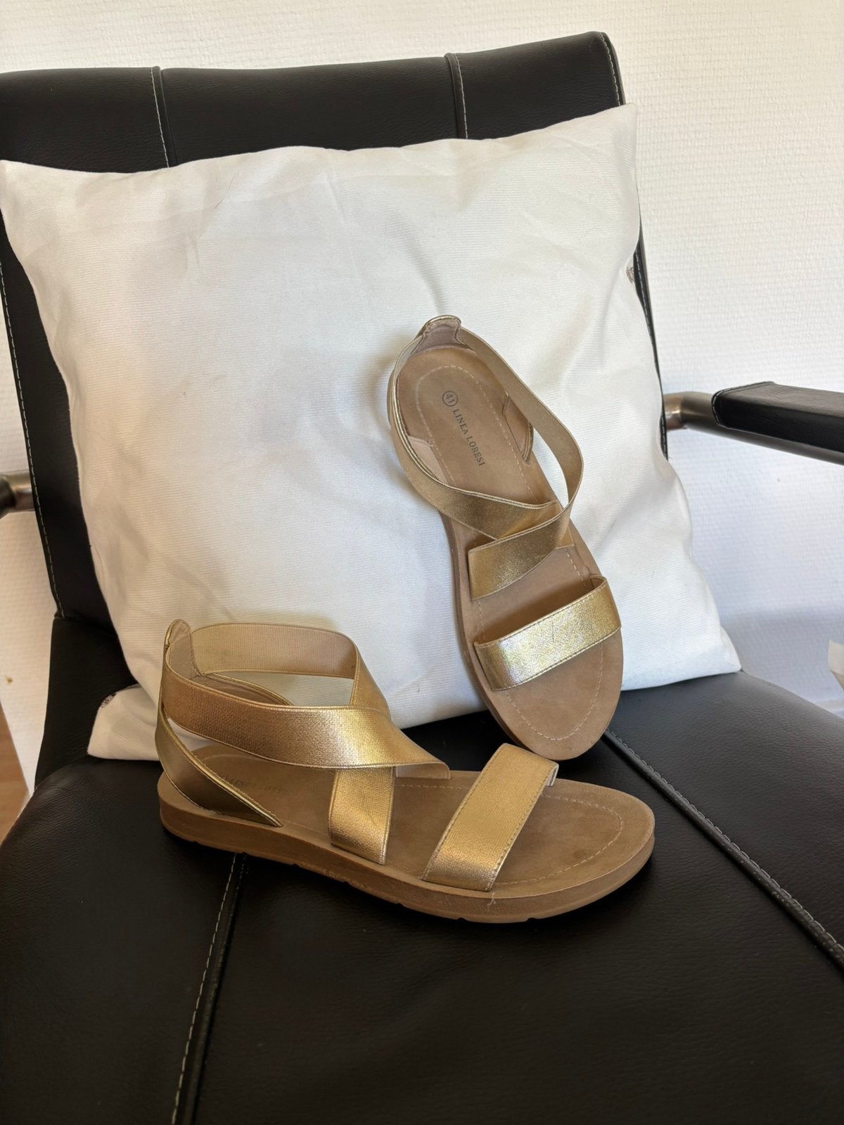 Sandalen goud, maat 41, Overige kleuren, Zo goed als nieuw, Sandalen of Muiltjes, Ophalen of Verzenden
