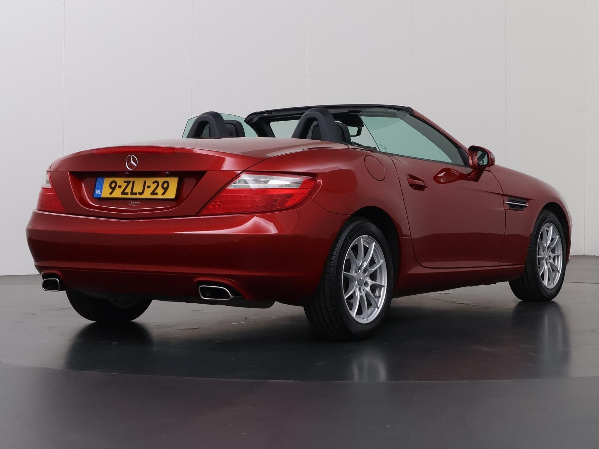 Mercedes-Benz SLK-klasse 200 | Lichtmetalen velgen | Lederen, Auto's, Gebruikt, Zwart, 4 cilinders, Cabriolet
