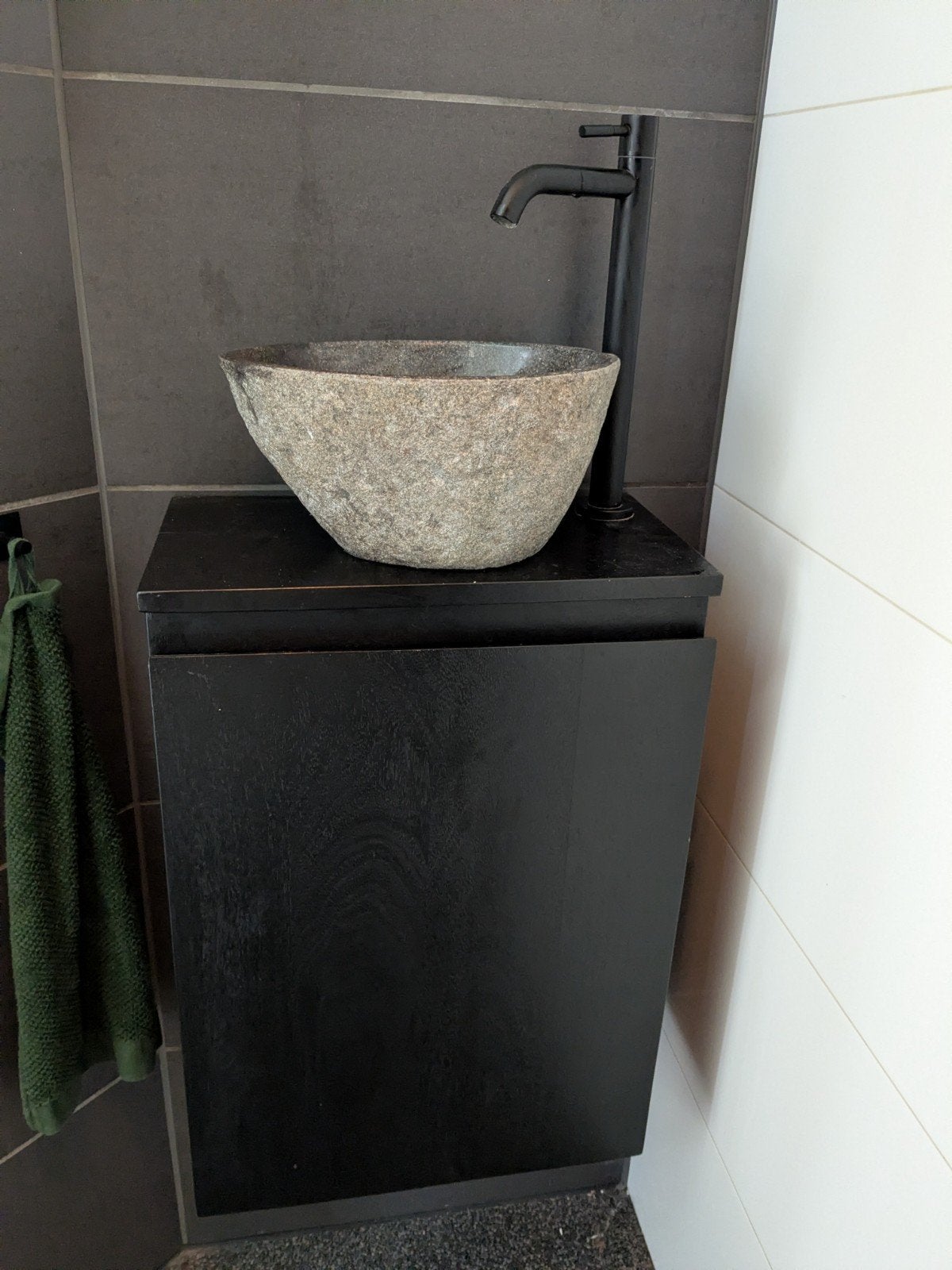 WC meubel met natuurstenen waskom en kraan - 40x22x57 cm, Ophalen, Zo goed als nieuw, 25 tot 50 cm, Minder dan 100 cm