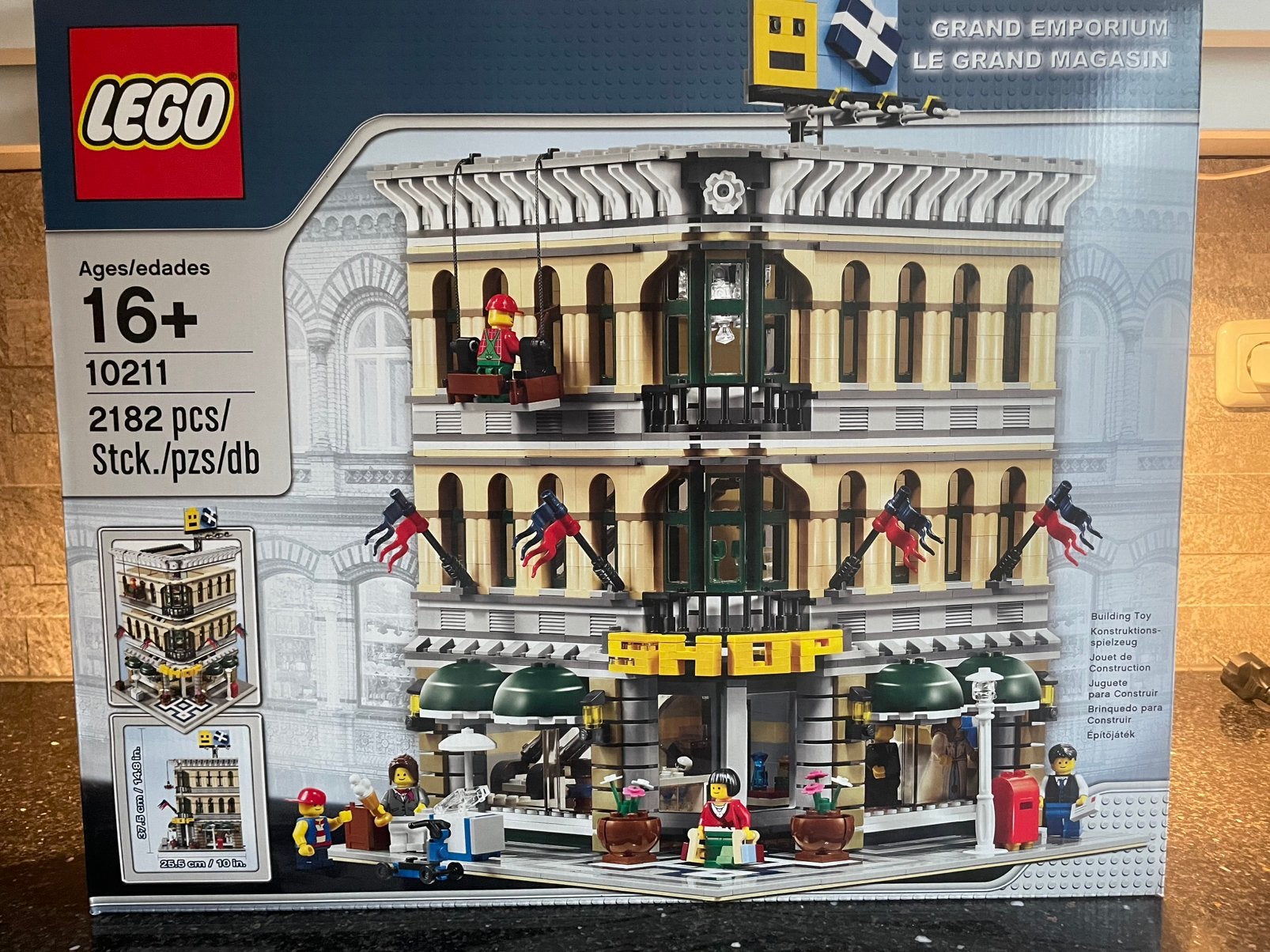 Lego Grand Emporium- 10211 NIEUW/ Geseald, Ophalen of Verzenden, Nieuw